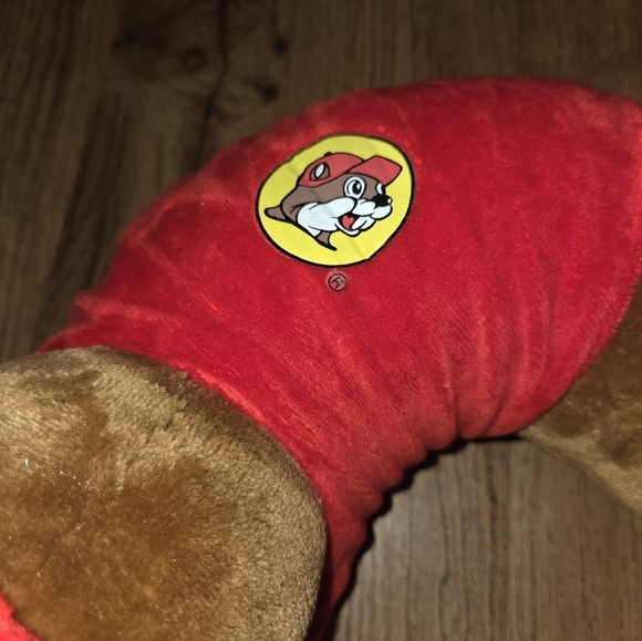 Buc-ee's Beaver Travel Neck Pillow Youth Neck Support Vacation Airplane Vehicle - Picture 5 of 6
